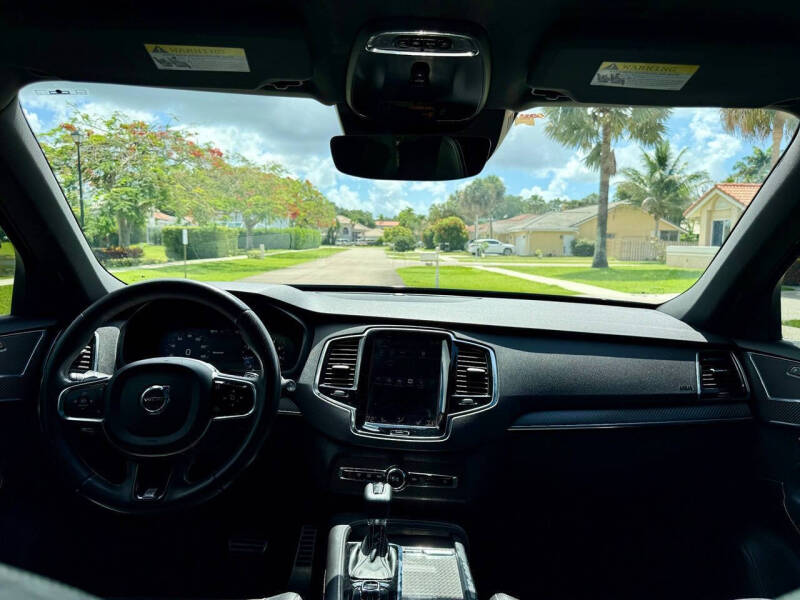 2016 Volvo XC90 T6 R-Design