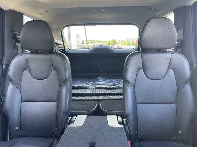 2024 Volvo XC90 B6 Core Bright Theme