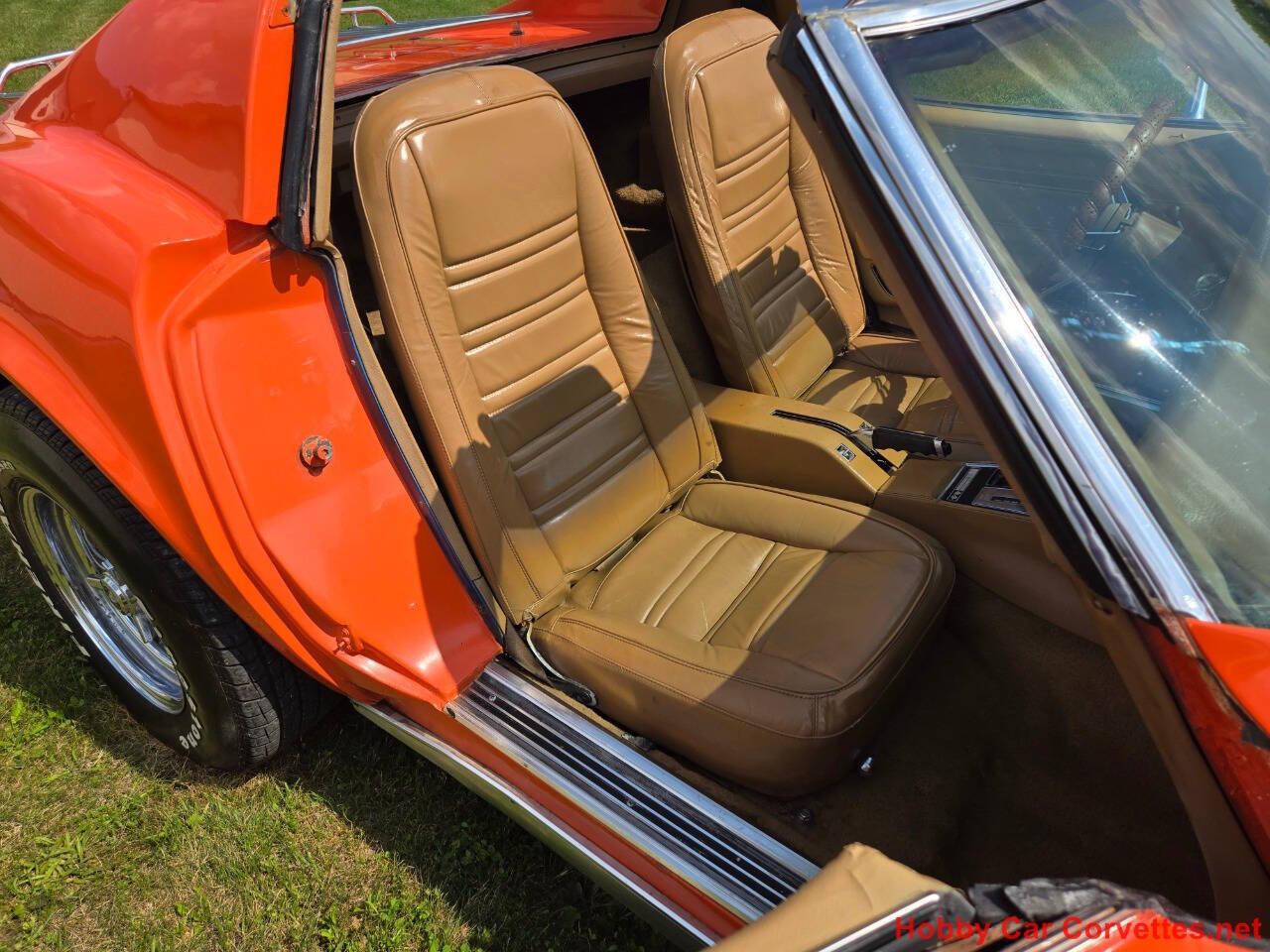 1975 Chevrolet Corvette 12
