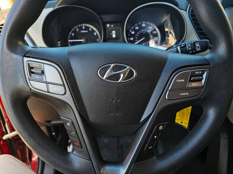 2018 Hyundai Santa Fe SE