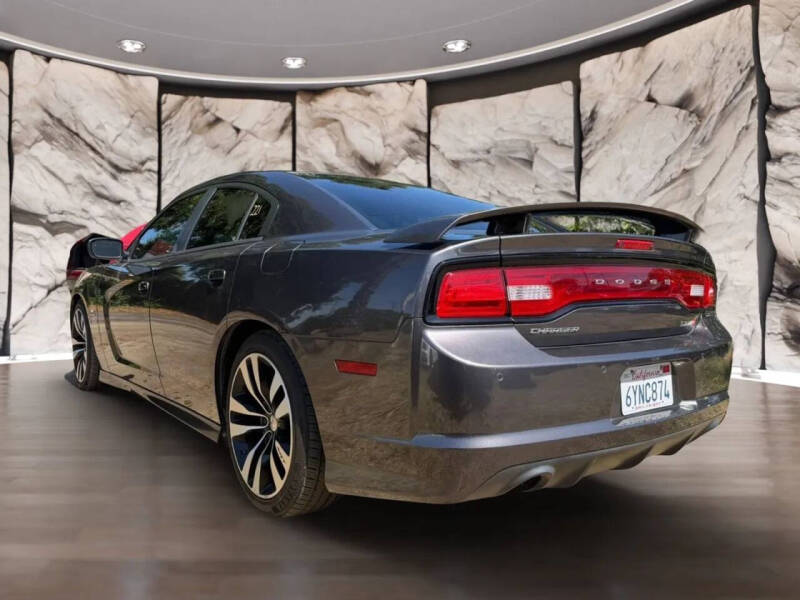 2013 Dodge Charger SRT8
