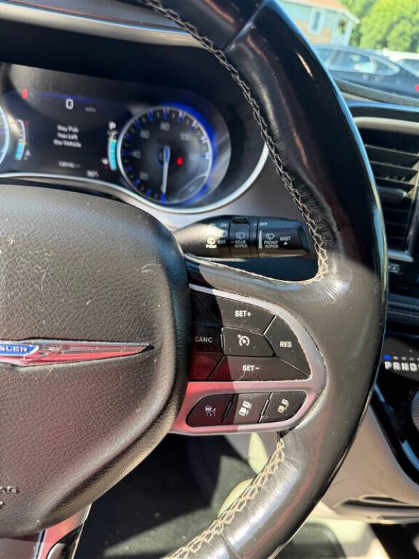 2021 Chrysler Pacifica Touring L
