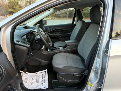 2019 Ford Escape S