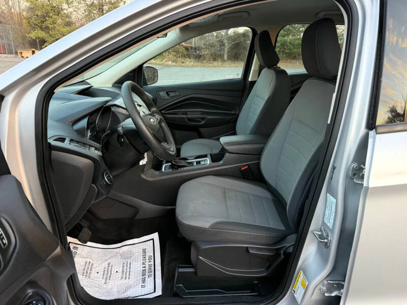 2019 Ford Escape S