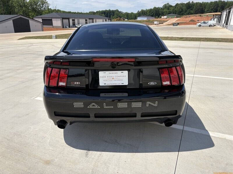 2002 Ford Mustang GT Deluxe