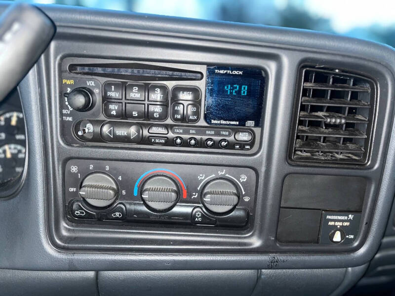 2000 Chevrolet Silverado 1500 LS