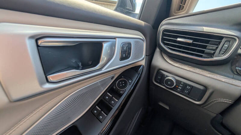 2022 Ford Explorer Platinum