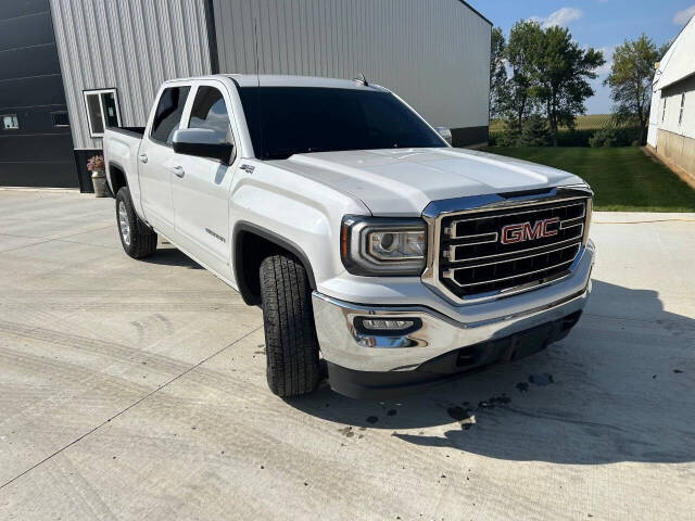 2017 GMC Sierra 1500 SLE's photo