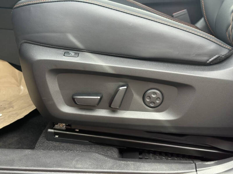 2025 Mitsubishi Outlander PHEV