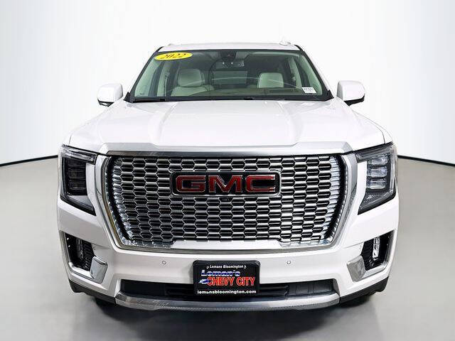 Used 2022 GMC Yukon XL Denali with VIN 1GKS2JKL0NR308664 for sale in Bloomington, IL