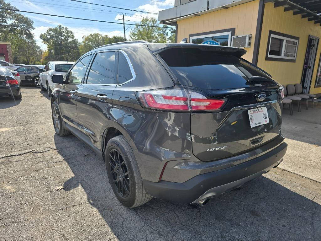 2020 Ford Edge for sale at DAGO'S AUTO SALES LLC in Dalton, GA