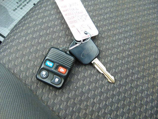 2005 Ford Focus ZX3 SE