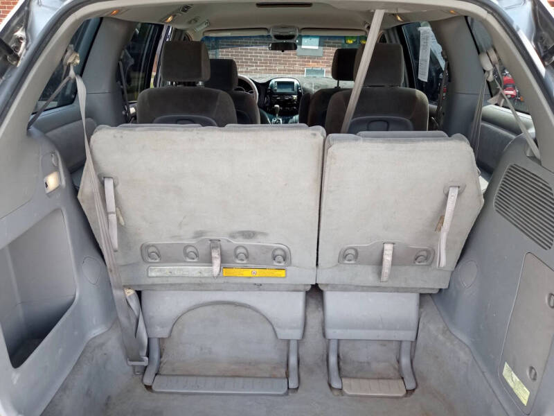2004 Toyota Sienna