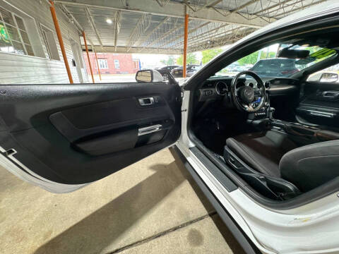 2020 Ford Mustang EcoBoost