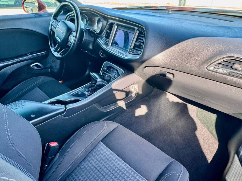 2020 Dodge Challenger SXT