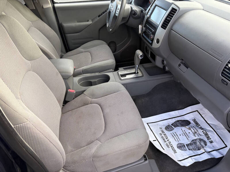 2019 Nissan Frontier SV