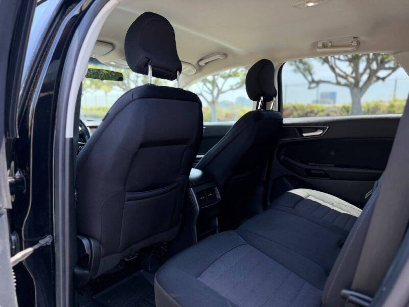 2018 Ford Edge SE
