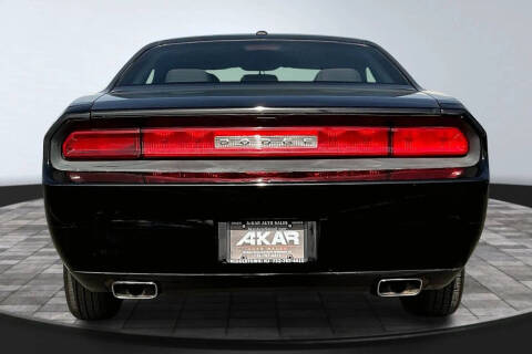 2012 Dodge Challenger SXT