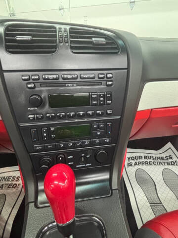 2002 Ford Thunderbird Deluxe