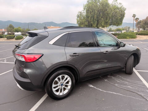 2020 Ford Escape SE