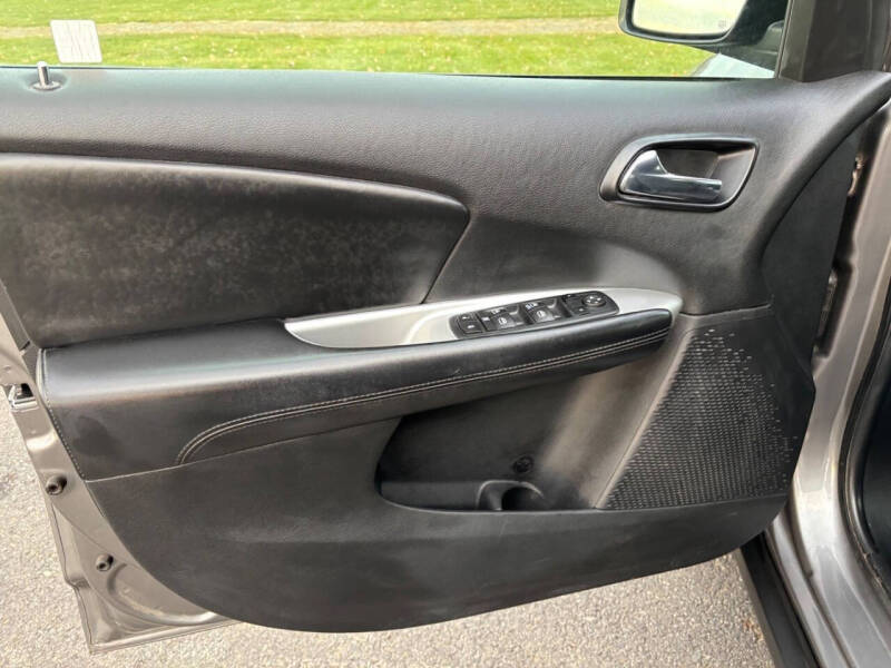 2012 Dodge Journey SE