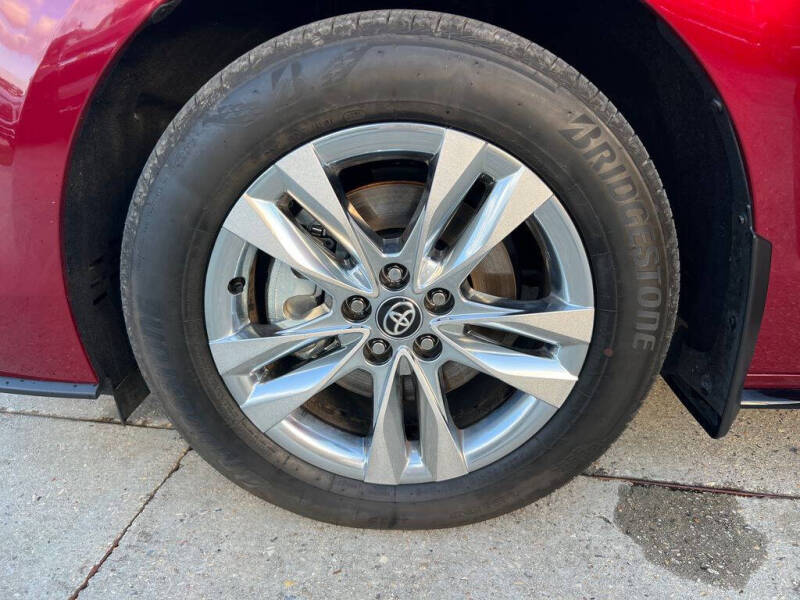 2025 Toyota Sienna Limited 7-Passenger