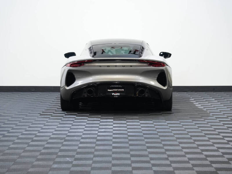 2024 Lotus Emira V6 First Edition