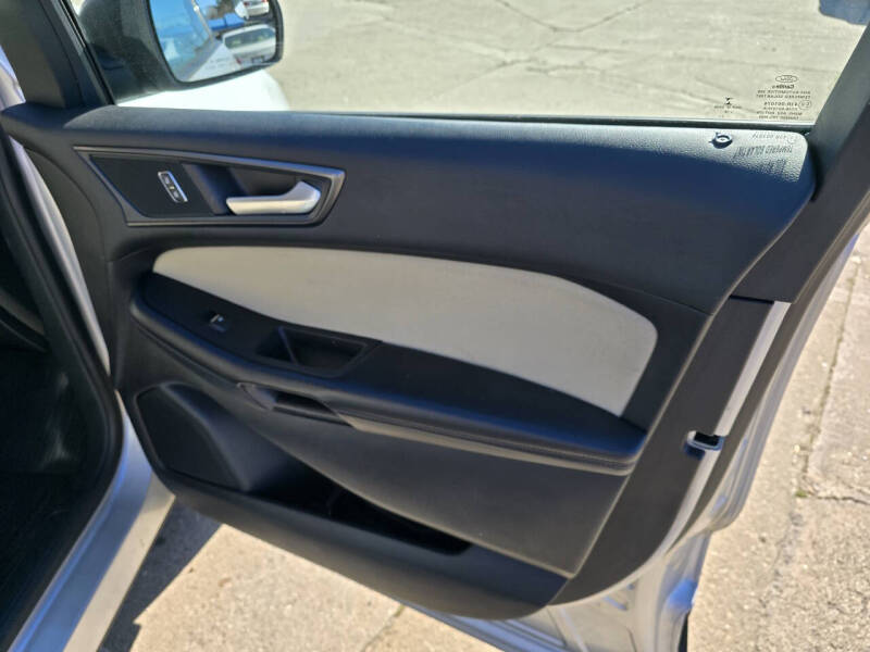 2018 Ford Edge SE