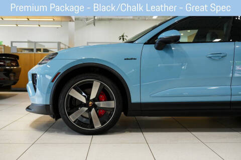 2025 Porsche Macan 4S Electric