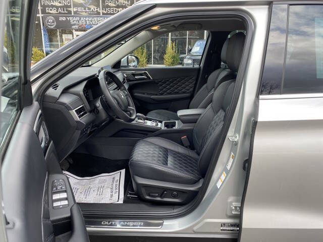 2023 Mitsubishi Outlander PHEV SEL