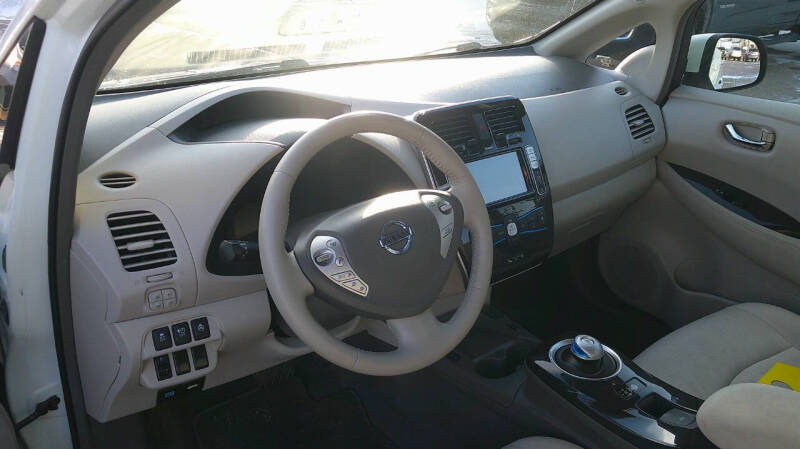 2012 Nissan LEAF SL