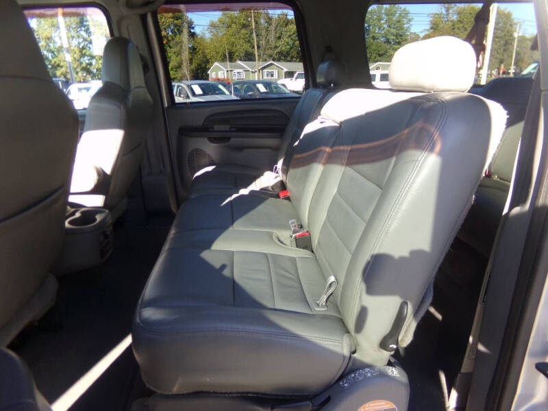 2003 Ford Excursion XLT