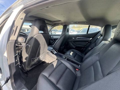 2013 Porsche Panamera 4