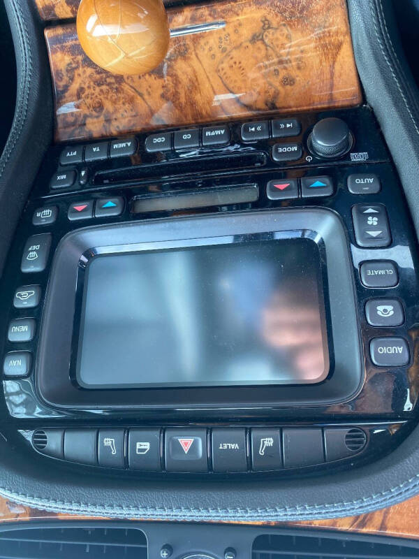 2004 Jaguar XJ-Series XJ8