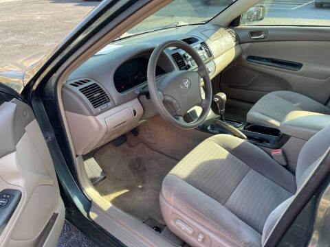 2005 Toyota Camry LE