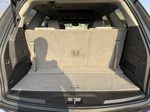 2011 GMC Acadia Denali