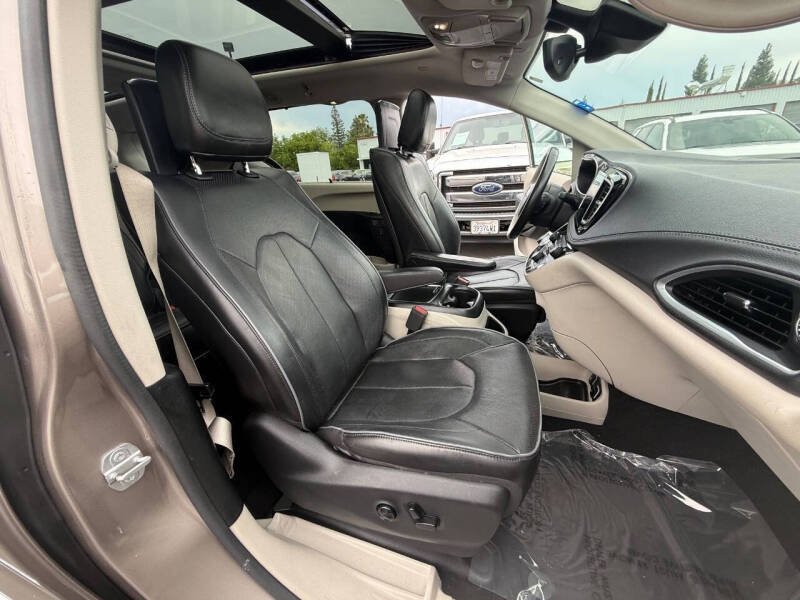 2017 Chrysler Pacifica Limited