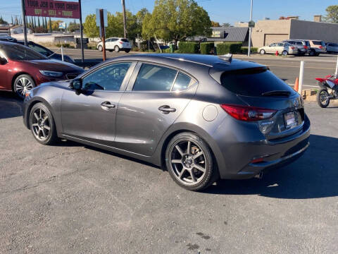 2017 Mazda MAZDA3 Grand Touring