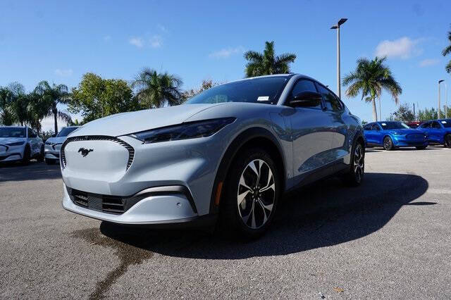 2025 Ford Mustang Mach-E Select