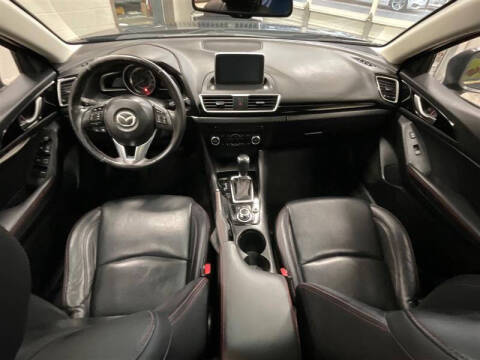 2016 Mazda MAZDA3 i Grand Touring