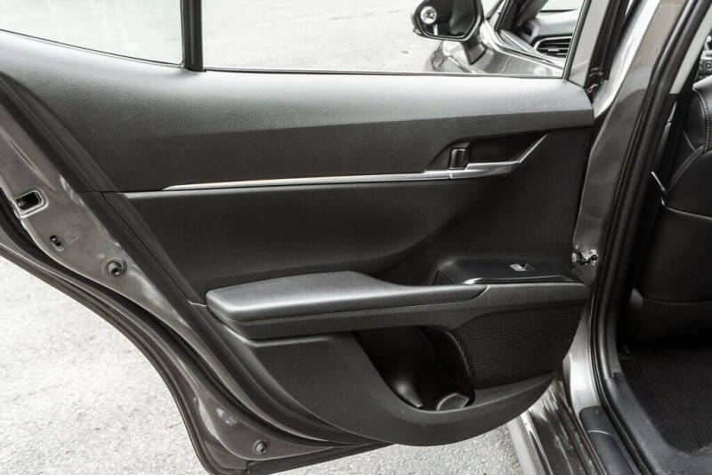 2020 Toyota Camry SE Nightshade