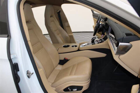 2017 Porsche Panamera