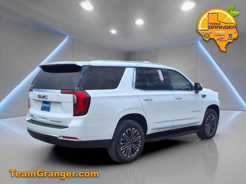 2025 GMC Yukon Elevation