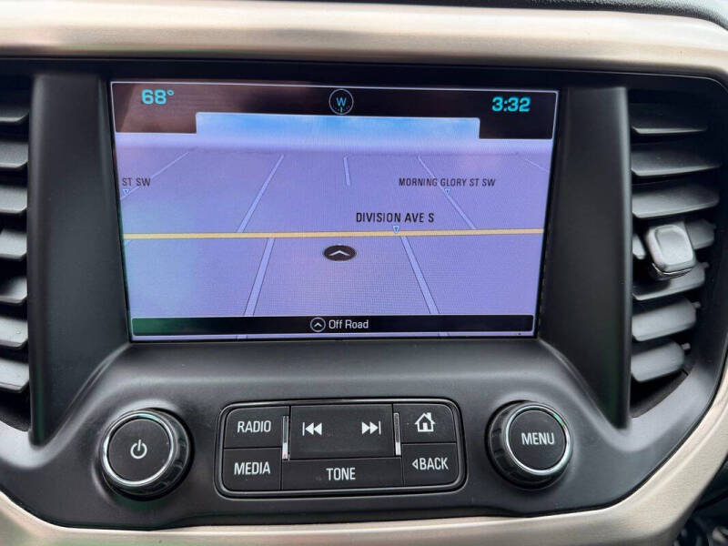 2017 GMC Acadia Denali