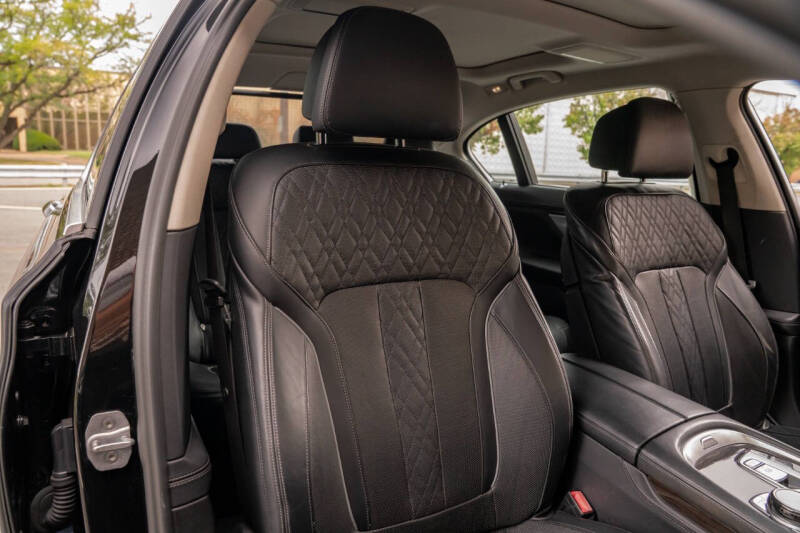 2018 BMW 7 Series 740e xDrive iPerformance