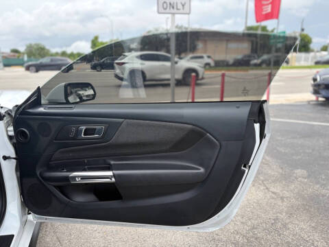 2024 Ford Mustang EcoBoost Premium