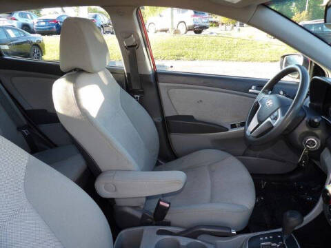 2012 Hyundai Accent GS