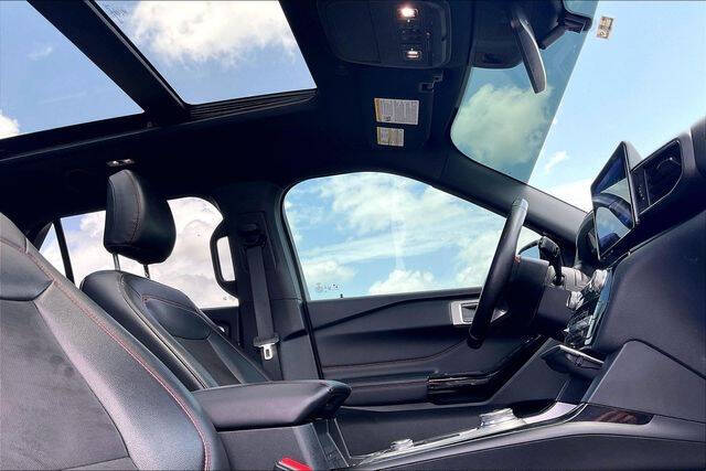 2022 Ford Explorer ST-Line