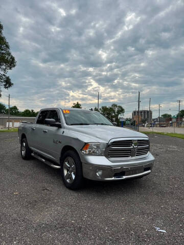 2016 RAM 1500 SLT