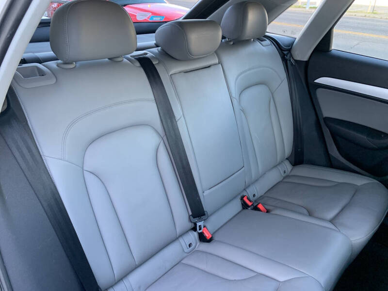 2017 Audi Q3 2.0T Premium